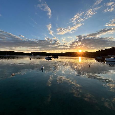 Artatore24 - Modern And Stylish Apartments Mali Losinj Bagian luar foto