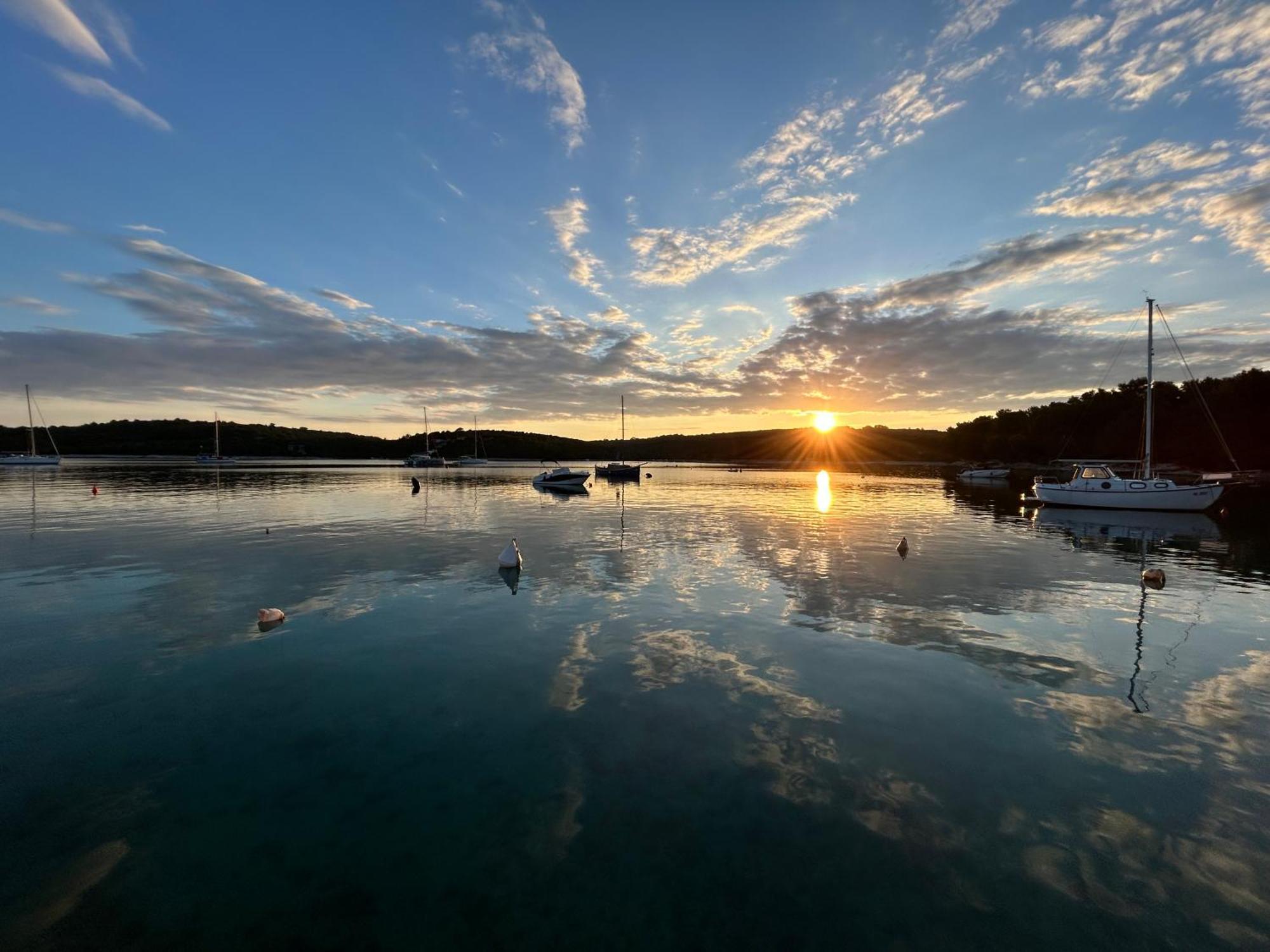 Artatore24 - Modern And Stylish Apartments Mali Losinj Bagian luar foto